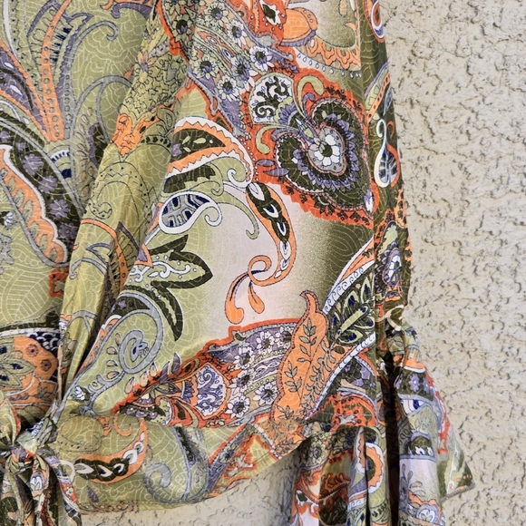 Karma Highway Bell Sleeve Tie Front Blouse - Picture 4 of 9